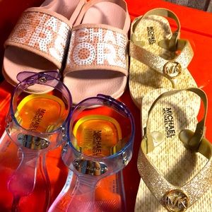 🎈4 Pair of sandals**3 Michael Kors sandals and 1 Old Navy
